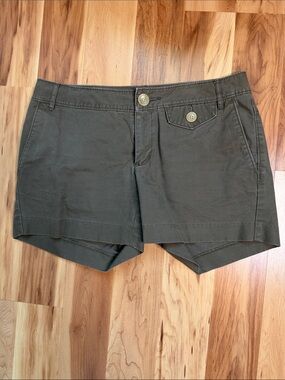 3 for $20 BANANA REPUBLIC Vintage Classic Olive Green Shorts Pockets Buttons 6